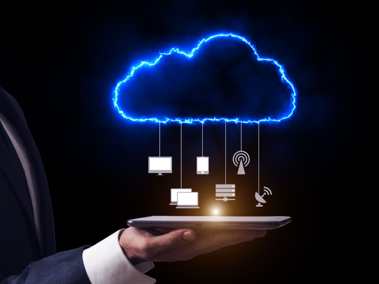 Can be deployed on‑premises, cloud or hybrid with high‑availability clustering.